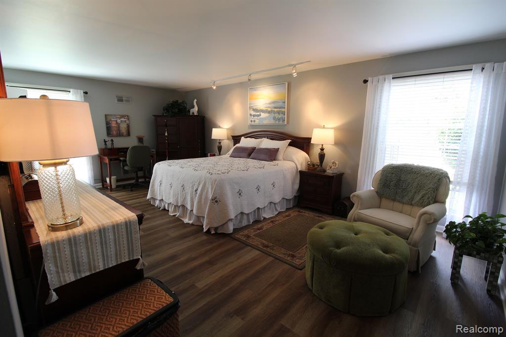 31775 Ridgeside Drive, Unit 2 Farmington Hills, MI 48334 - Photo 58 of 90