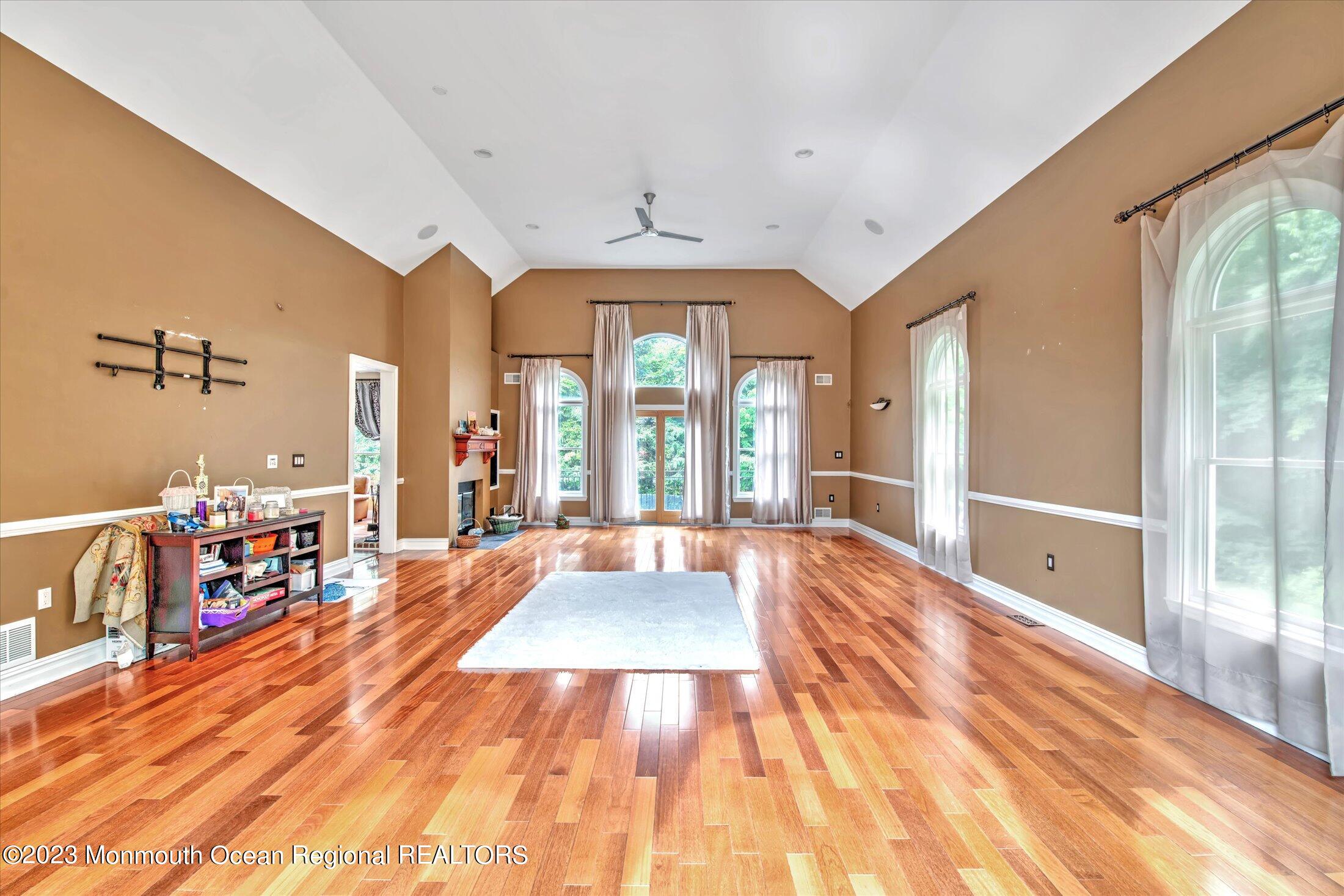 40 Manor Road Colts Neck, NJ 07722 - Photo 6 of 25 27096_Image_6