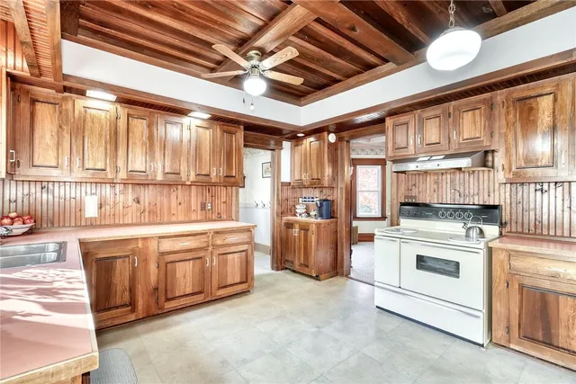 $429,900 | 121 East Main Street, Webster, NY 14580