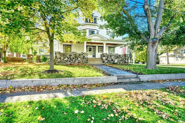 $429,900 | 121 East Main Street, Webster, NY 14580