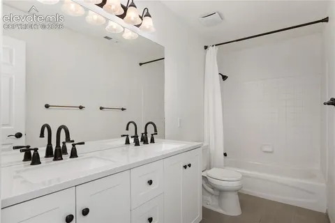 $969,000 | 5575 Butler Court, Colorado Springs, CO 80918