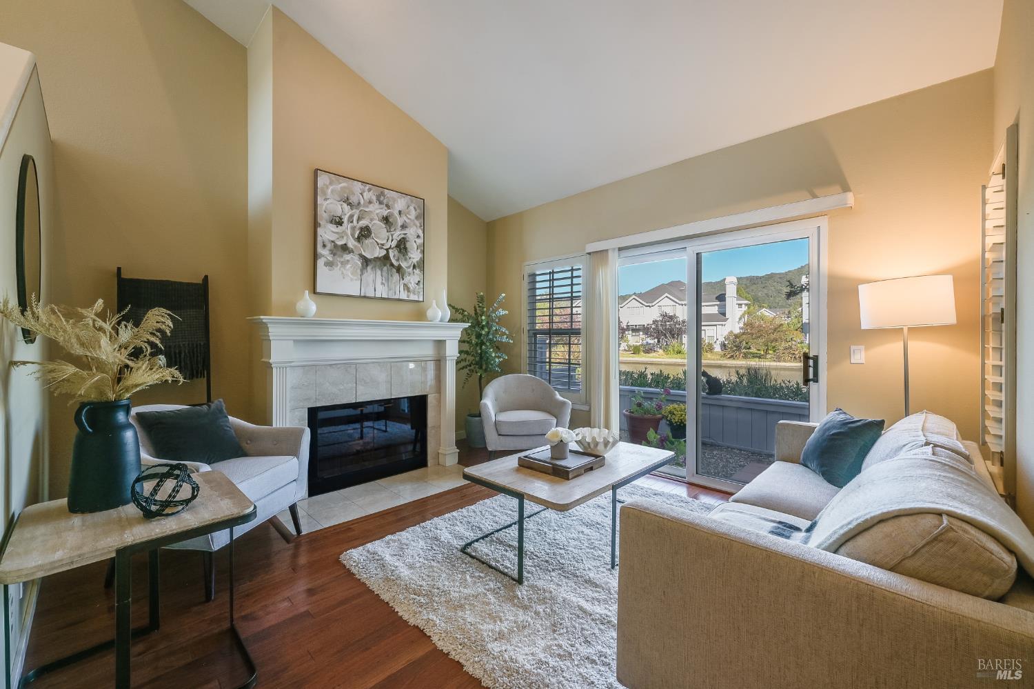 64 Mariners Circle San Rafael, CA 94903 - Photo 8 of 41 Gallery Image 8