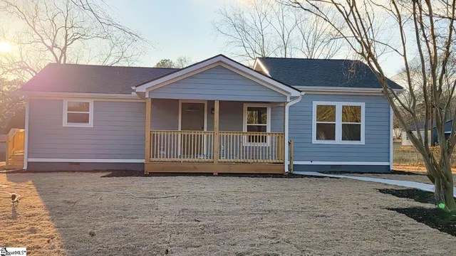 $259,000 | 335 Blue Ridge Circle, Belton, SC 29627