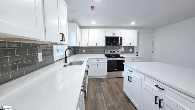 $259,000 | 335 Blue Ridge Circle, Belton, SC 29627