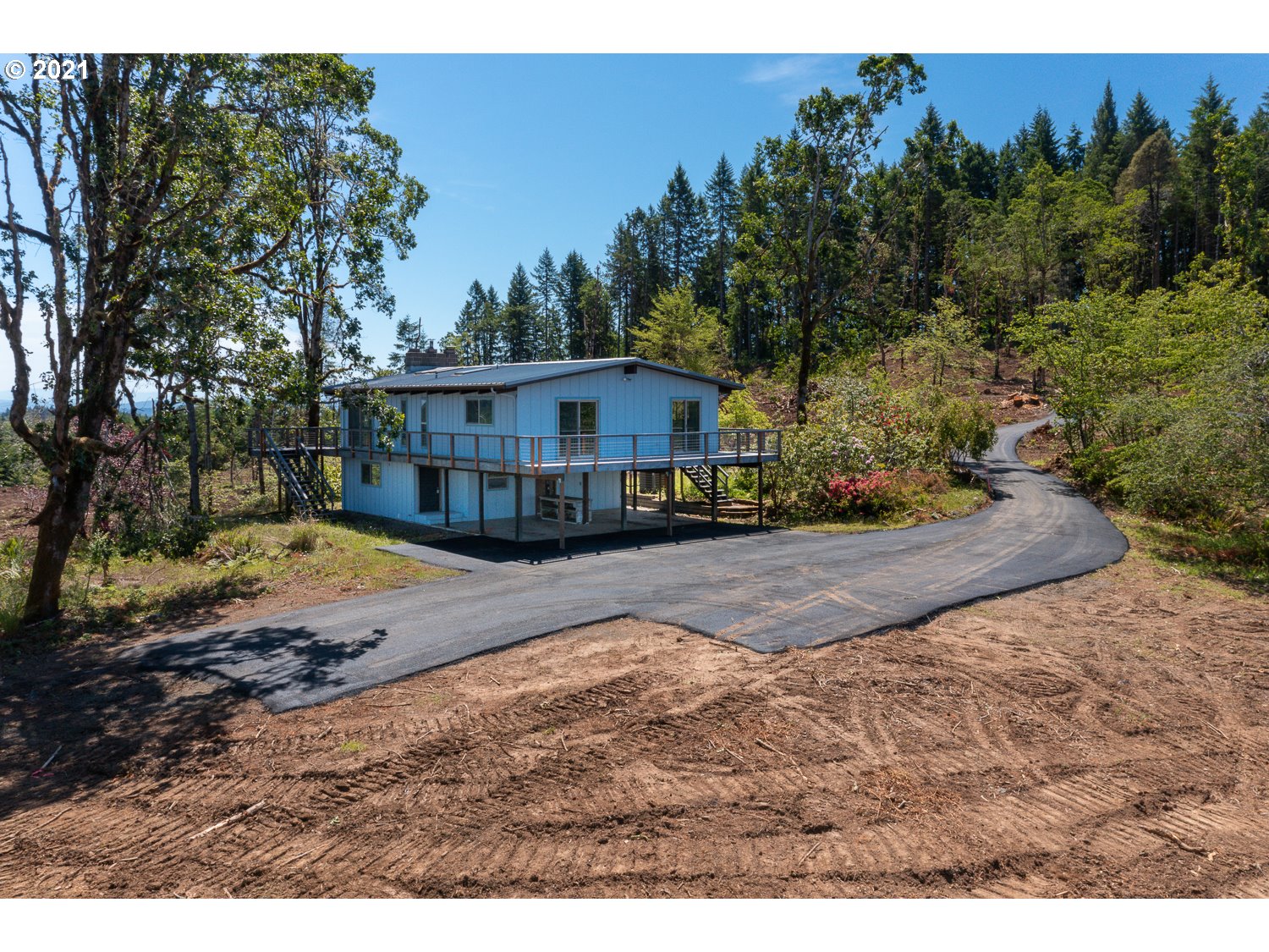90203 Sheffler Road Elmira, OR 97437 - Photo 1 of 32 Gallery Image 1