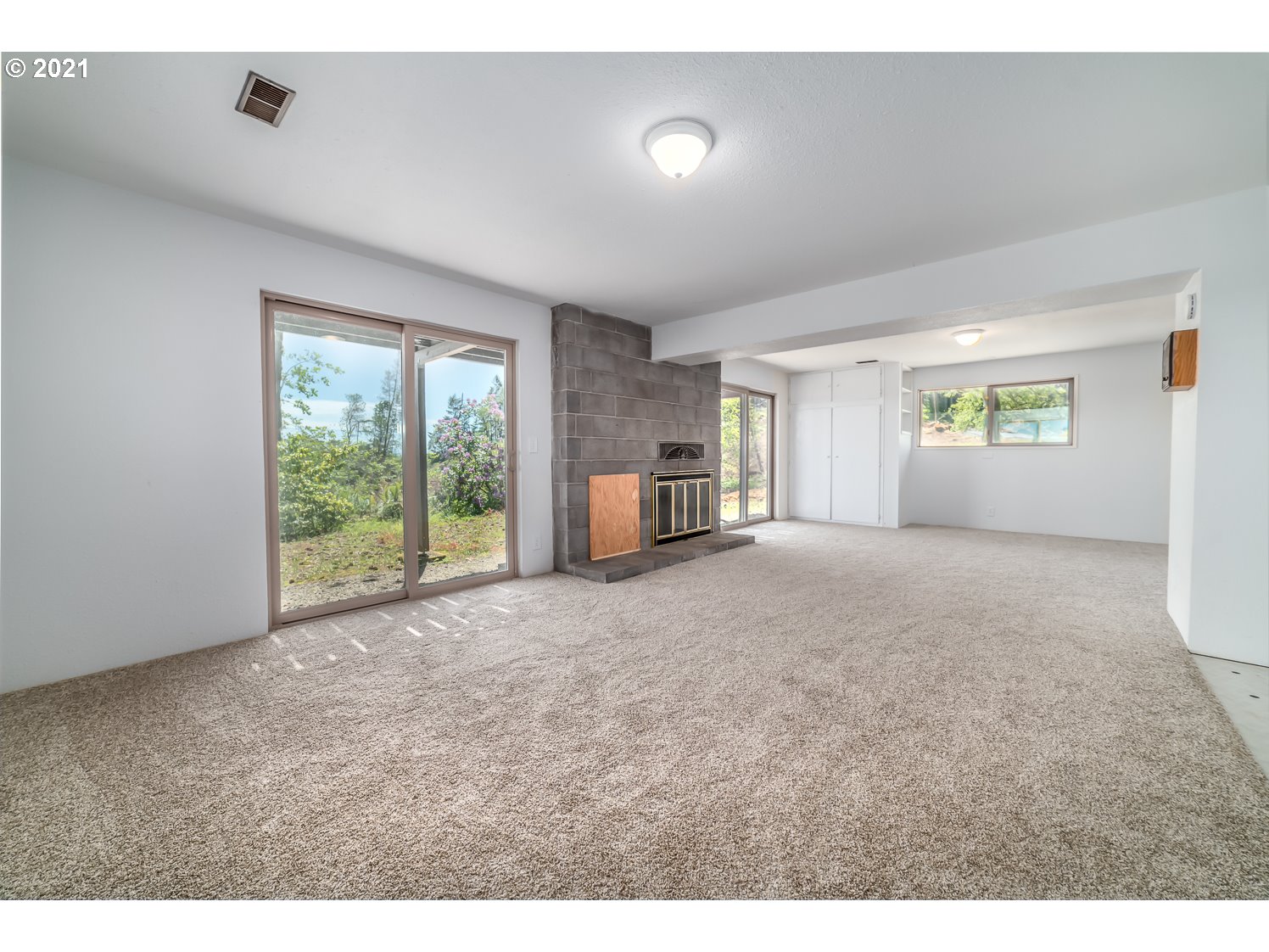 90203 Sheffler Road Elmira, OR 97437 - Photo 15 of 32 Gallery Image 15
