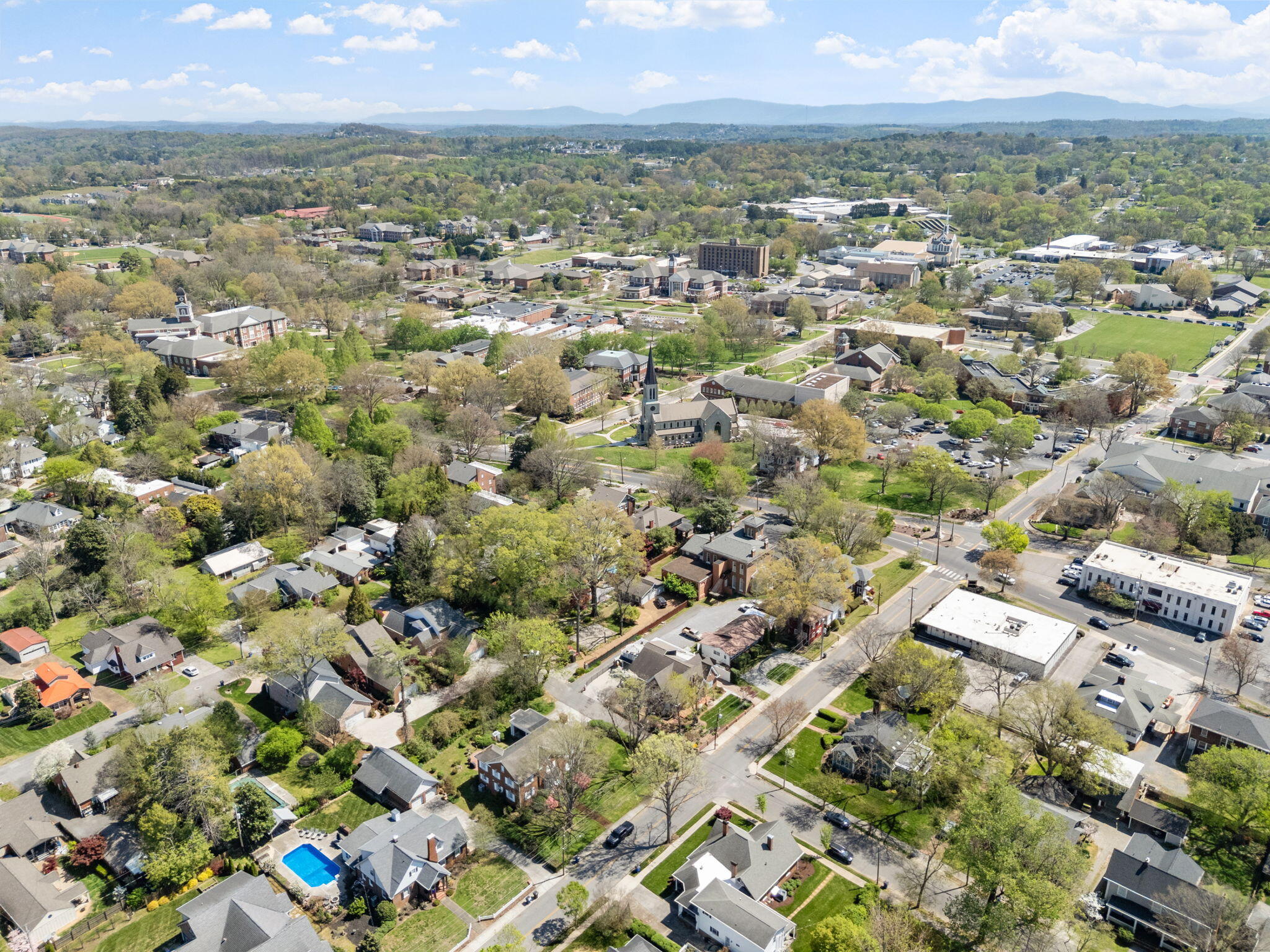 853 North Ocoee Street Cleveland, TN 37311 - Photo 94 of 95 90-web-or-mls-DJI_20260402124041_0016_D