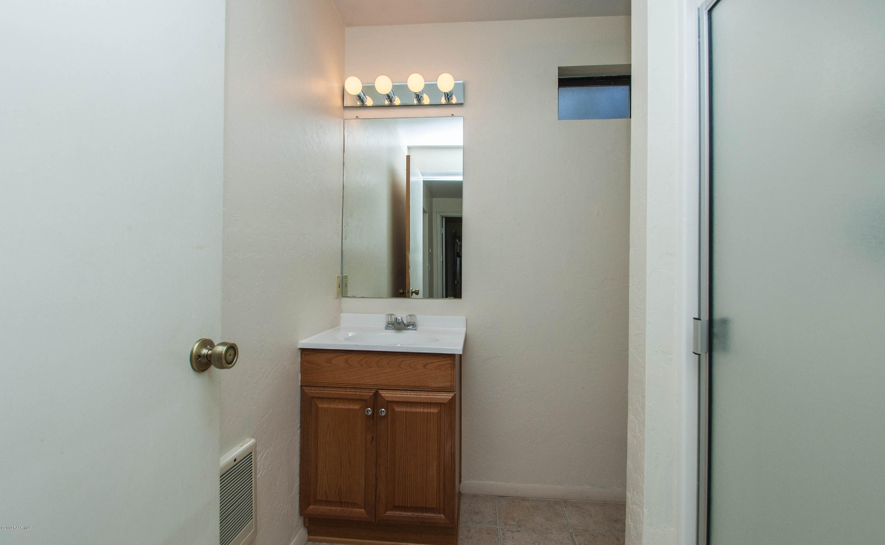 3004 Hozoni Road Prescott, AZ 86305 - Photo 8 of 23 Hozoni downstairs guest bath with shower
