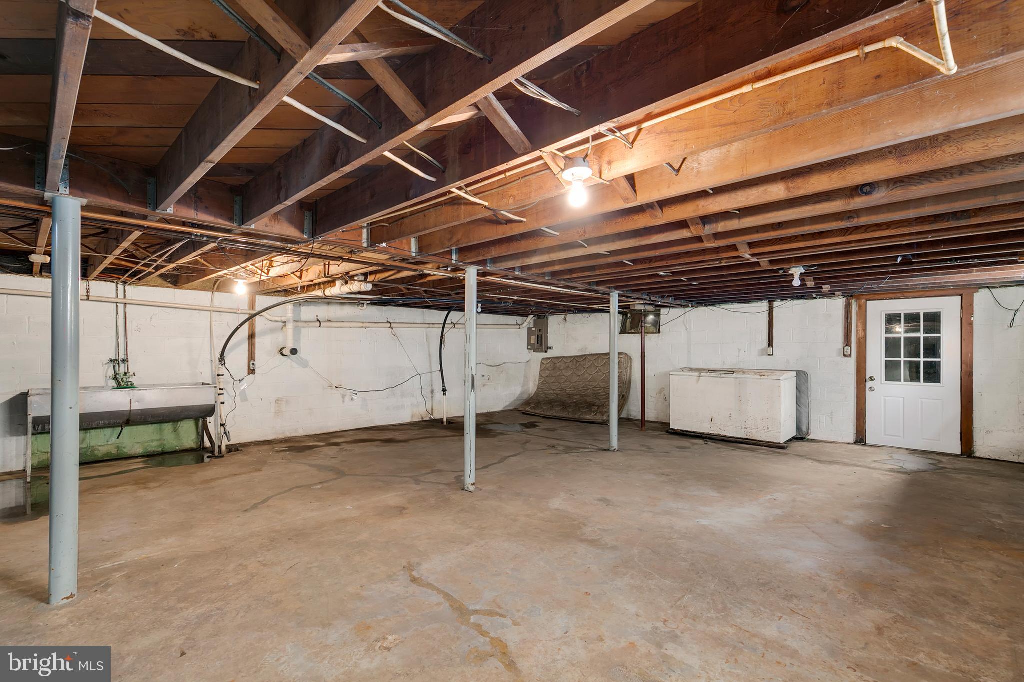 9854 Bartgis Road Frederick, MD 21702 - Photo 19 of 25 Gallery Image 19