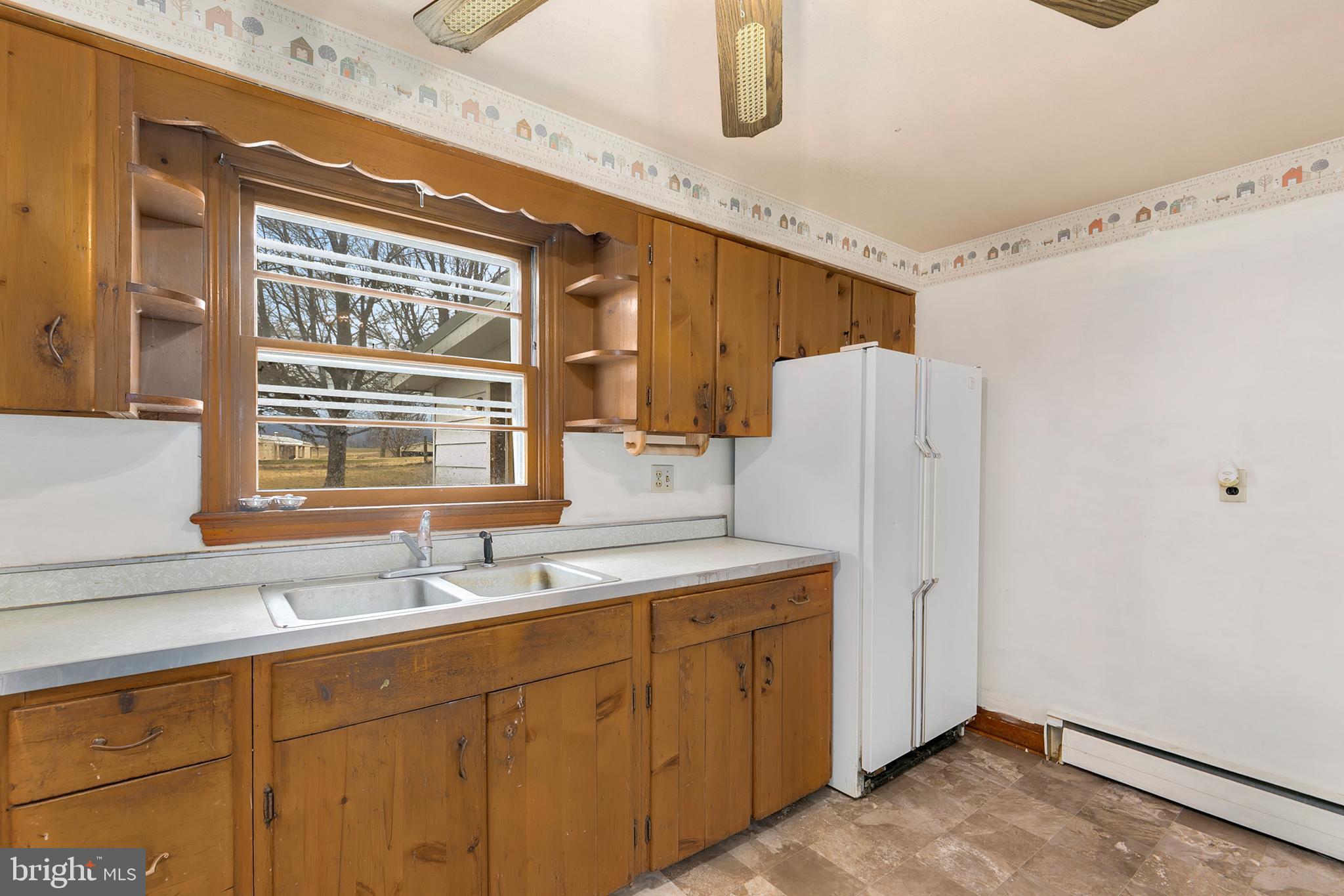 9854 Bartgis Road Frederick, MD 21702 - Photo 7 of 25 Gallery Image 7