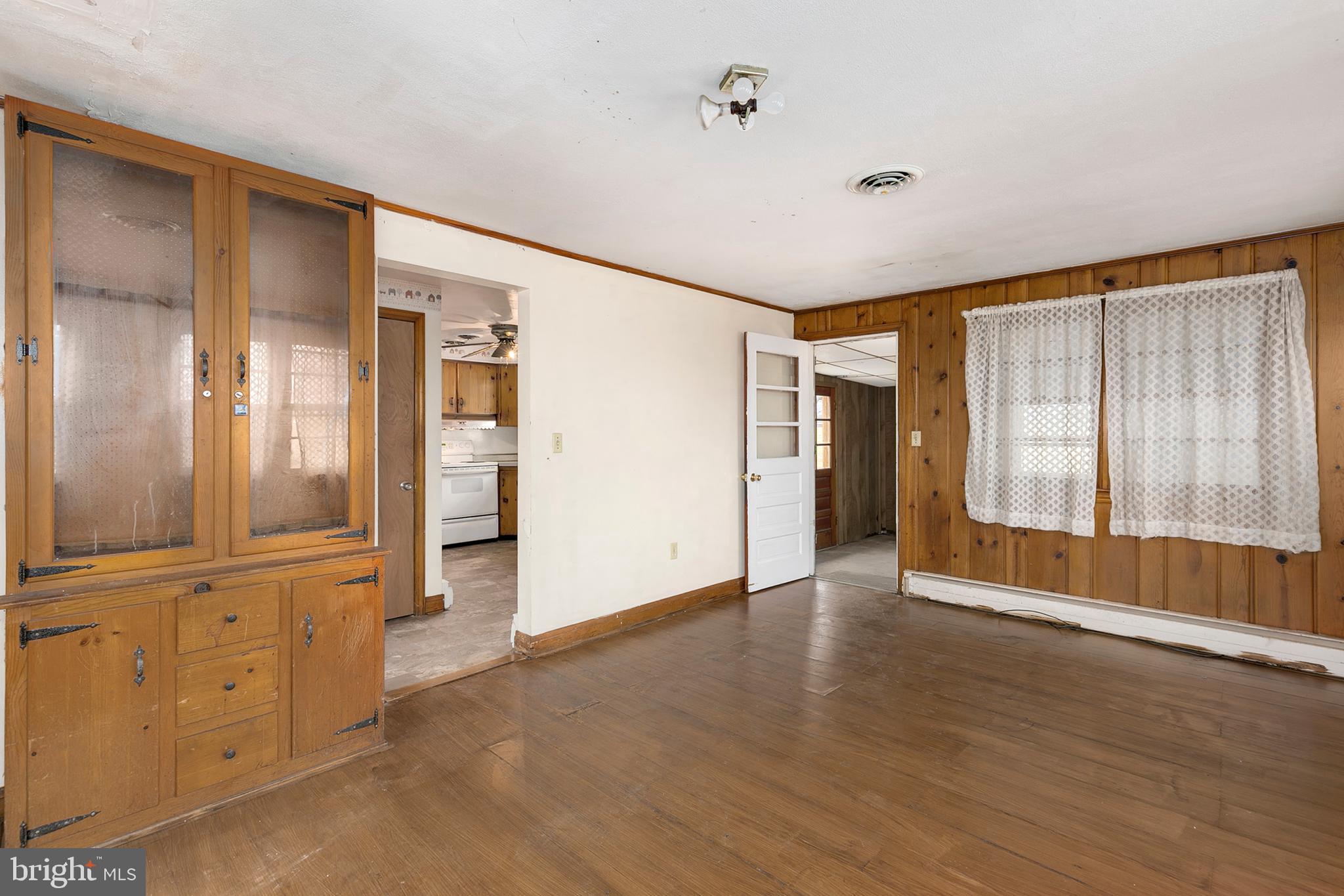 9854 Bartgis Road Frederick, MD 21702 - Photo 10 of 25 Gallery Image 10