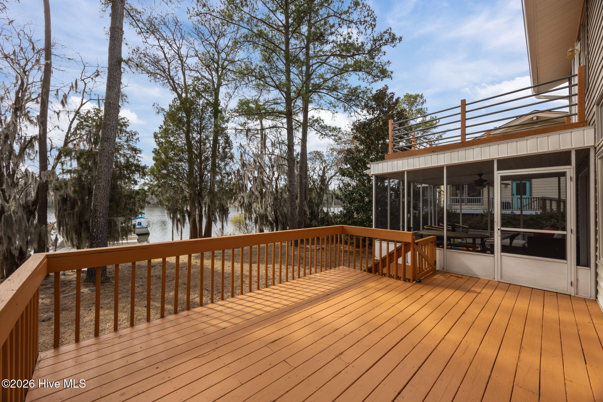 5410 Trade Winds Road New Bern, NC 28560 - Photo 14 of 66 Large Back Deck