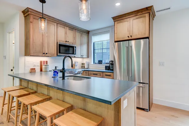 $1,099,999 | 137 Skimobile Road, Unit 3, Conway, NH 03860