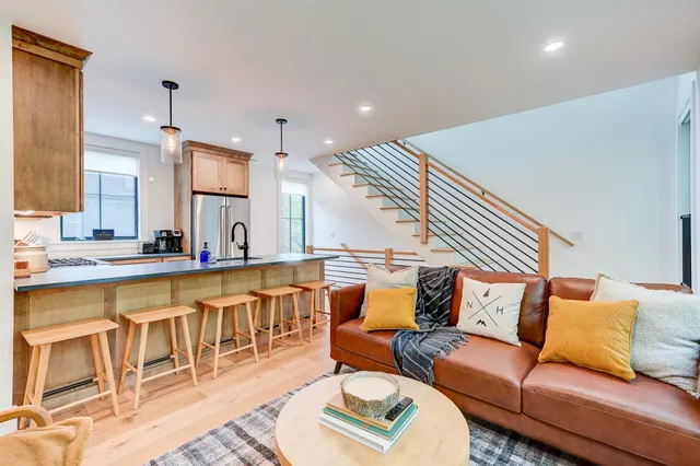 $1,099,999 | 137 Skimobile Road, Unit 3, Conway, NH 03860