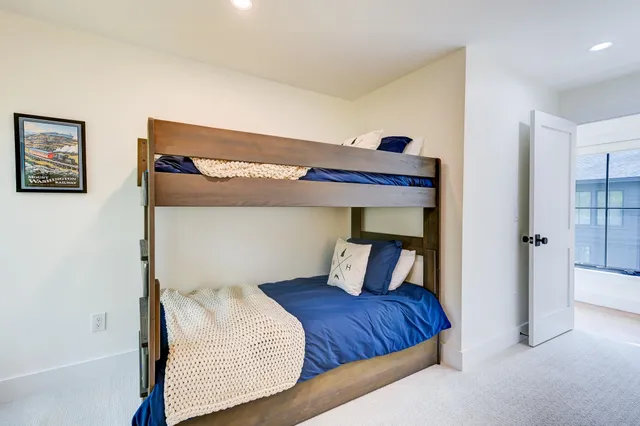 $1,099,999 | 137 Skimobile Road, Unit 3, Conway, NH 03860