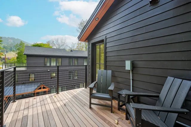 $1,099,999 | 137 Skimobile Road, Unit 3, Conway, NH 03860