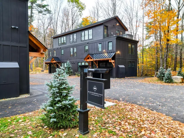 $1,099,999 | 137 Skimobile Road, Unit 3, Conway, NH 03860