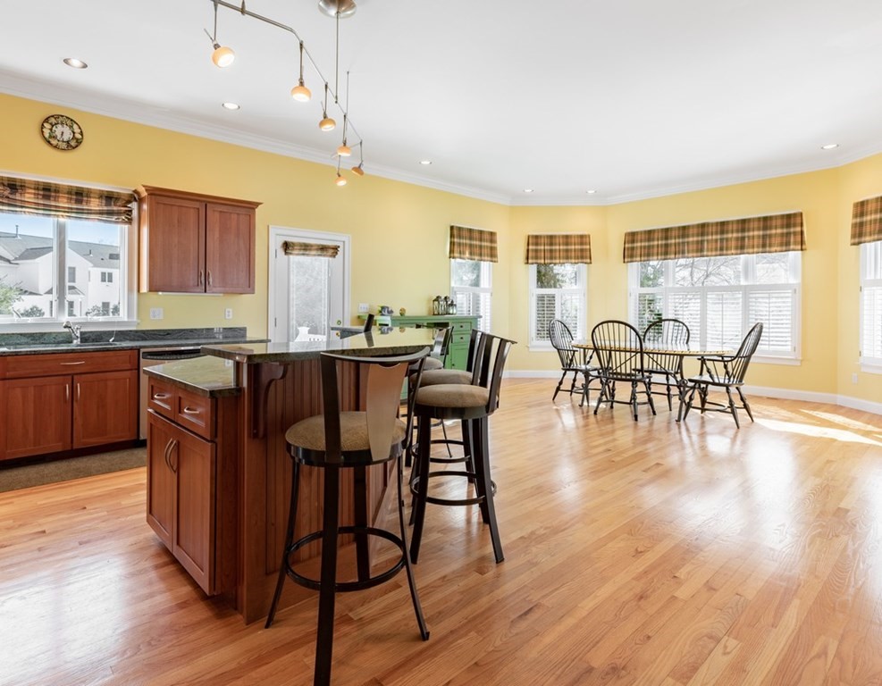 16 Old Farm Road Woburn, MA 01801 - Photo 8 of 24 Gallery Image 8