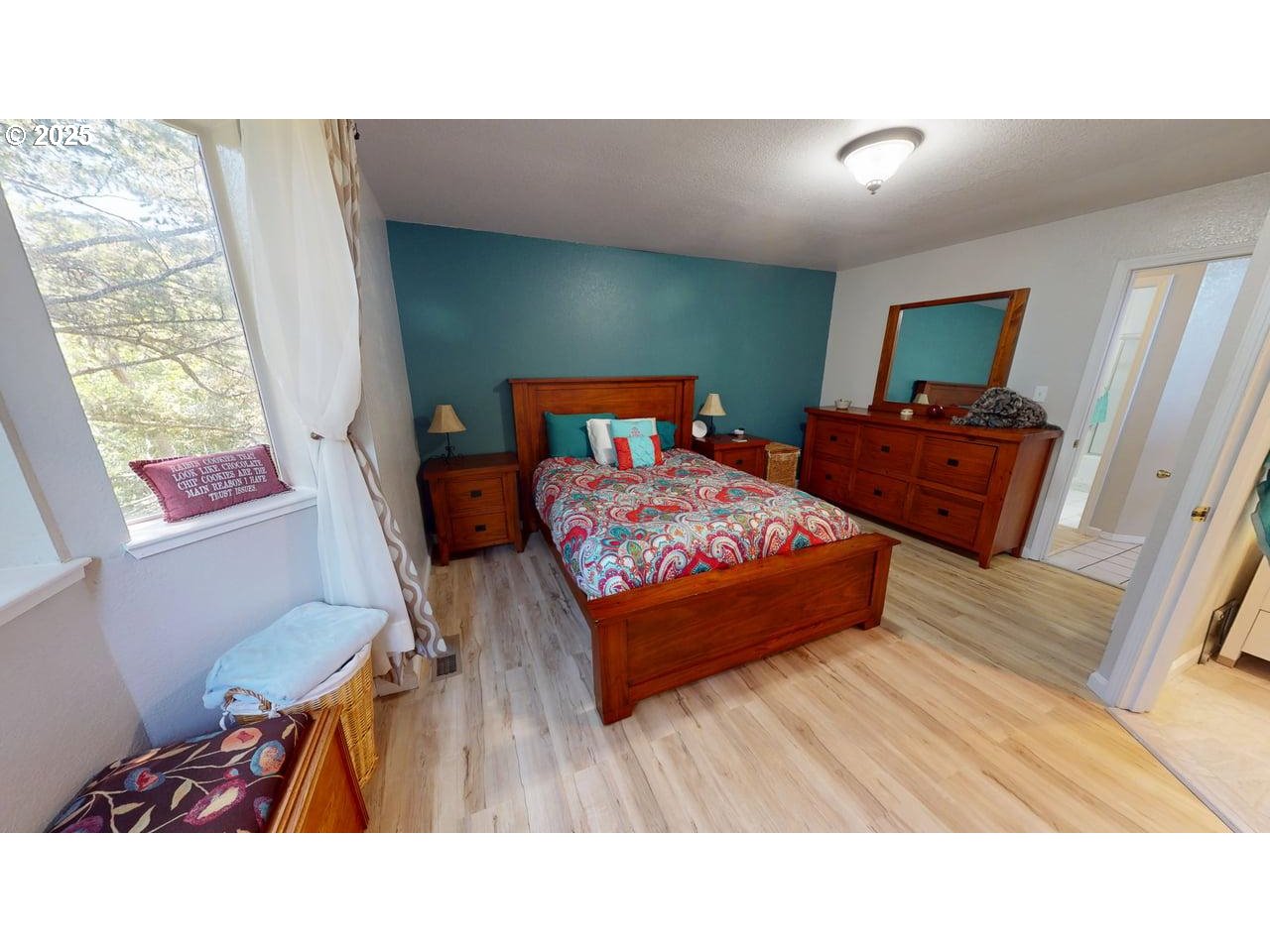 94239 Terrace Garden Way Gold Beach, OR 97444 - Photo 12 of 24 Owner's Suite Bedroom