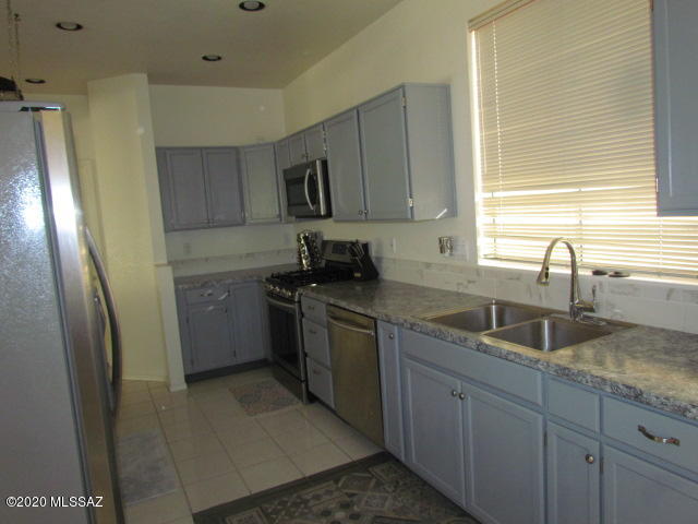 9925 North Crystal Spring Place Tucson, AZ 85742 - Photo 6 of 37
