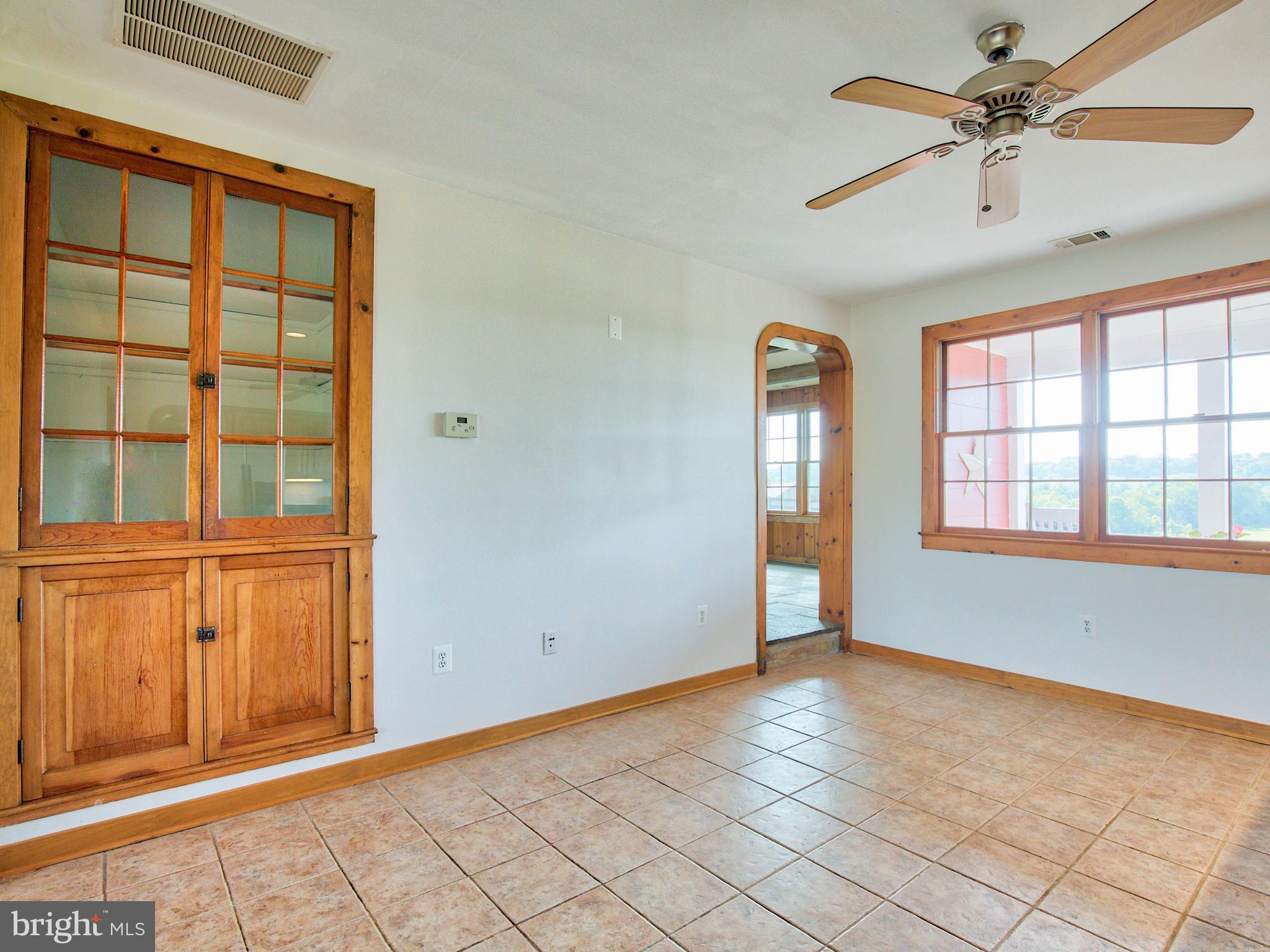 44266 Spinks Ferry Road Leesburg, VA 20176 - Photo 7 of 20 Gallery Image 7