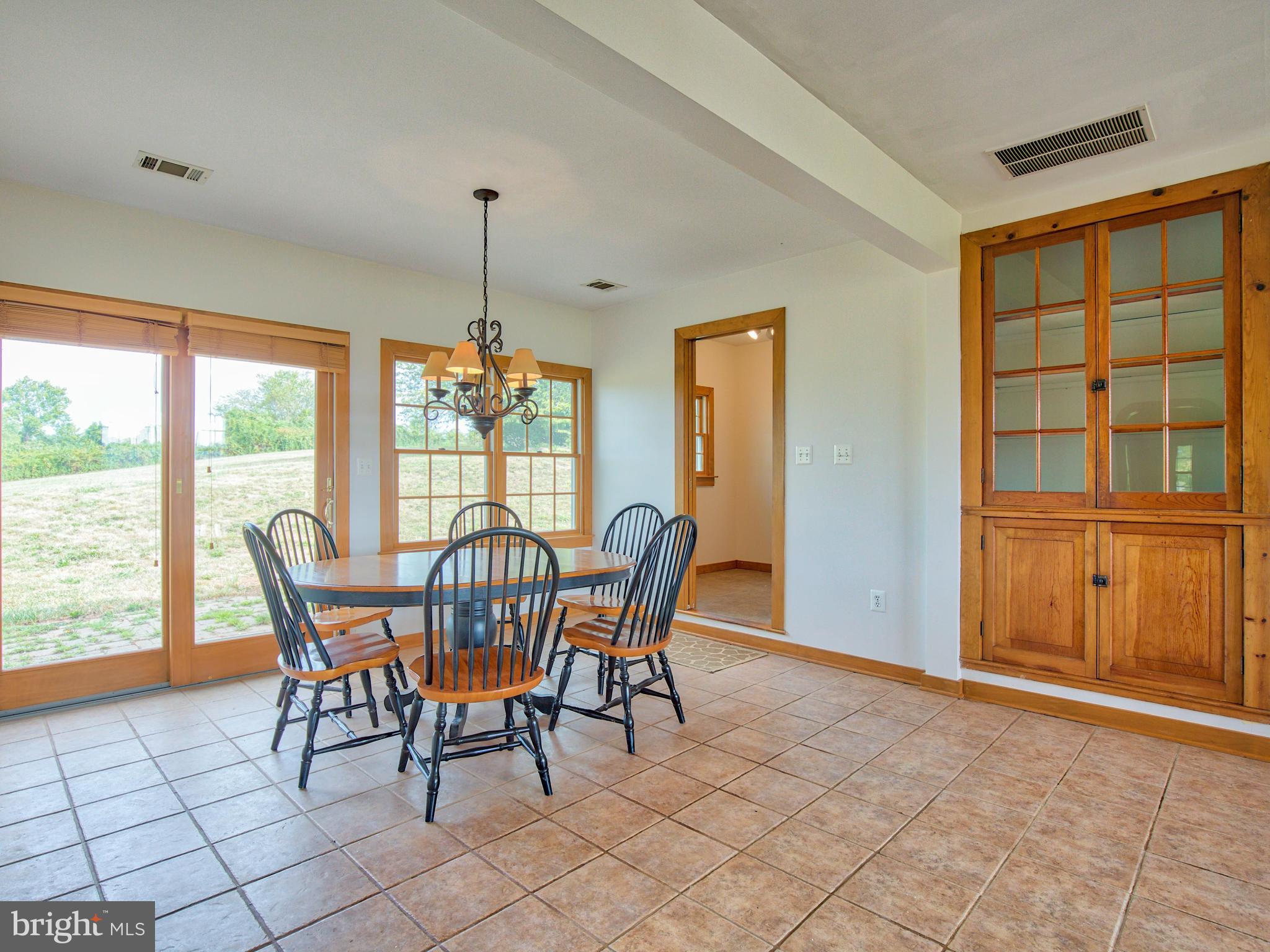 44266 Spinks Ferry Road Leesburg, VA 20176 - Photo 9 of 20 Gallery Image 9