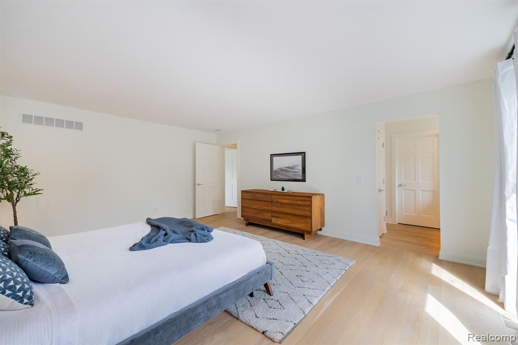 655 Canterbury Road Grosse Pointe Woods, MI 48236 - Photo 34 of 58