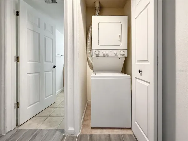 $1,850 | 2500 Winding Creek Boulevard, Unit G106, Clearwater, FL 33761