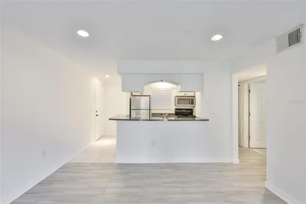 $1,850 | 2500 Winding Creek Boulevard, Unit G106, Clearwater, FL 33761