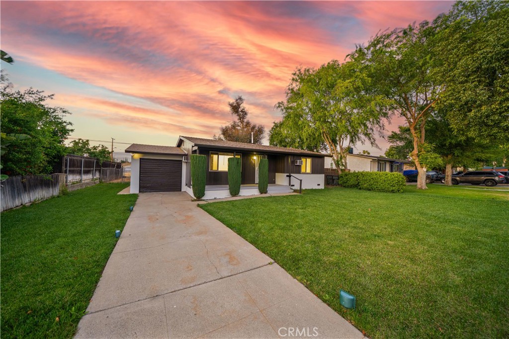 2493 Vasquez Place Riverside, CA 92507 - Photo 2 of 24