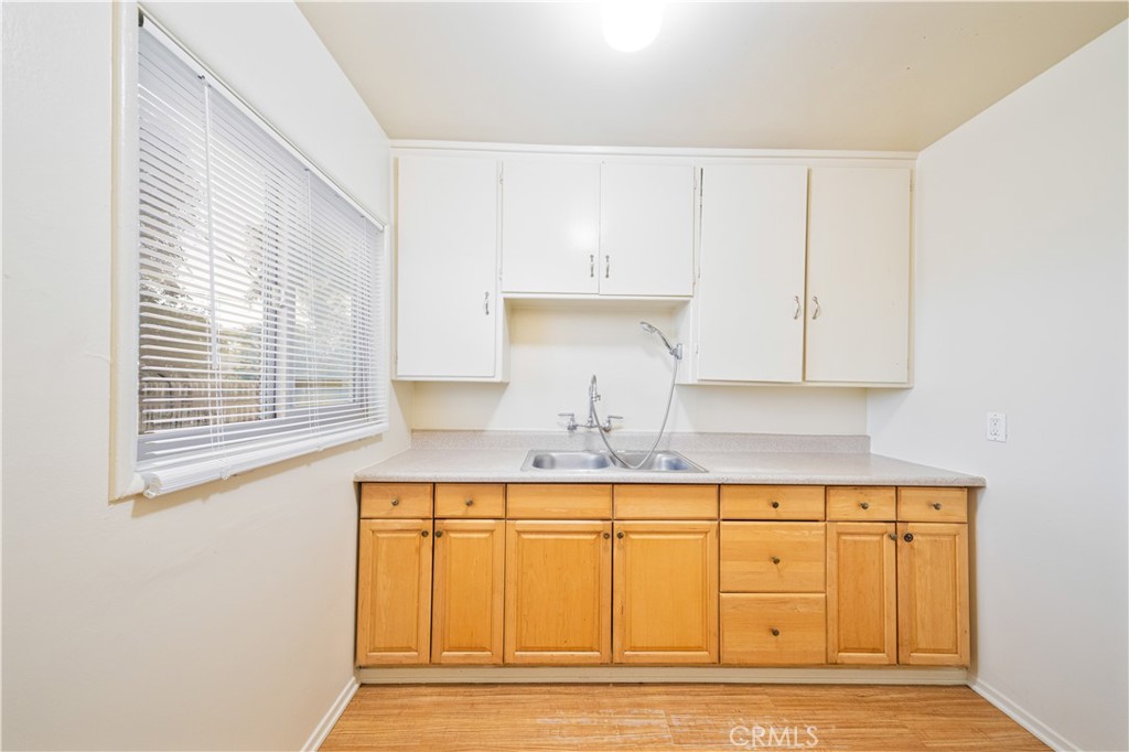 2493 Vasquez Place Riverside, CA 92507 - Photo 6 of 24