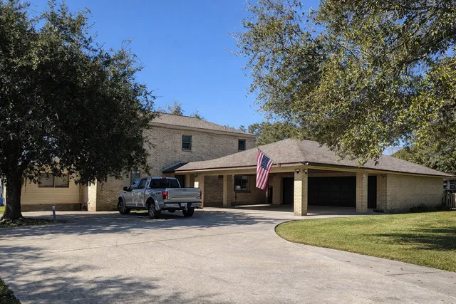 $3,000 | 5315 Bayway Drive, Baytown, TX 77520