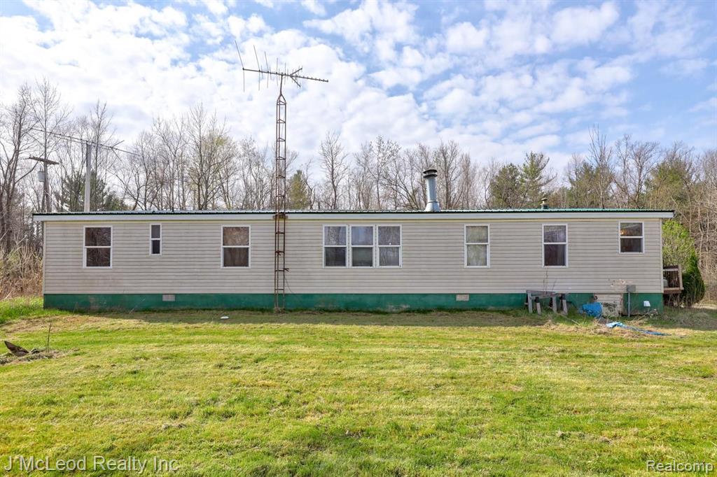 1472 Goodrich Road Fostoria, MI 48435 - Photo 38 of 51