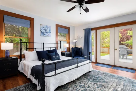 $1,595,000 | 702 North Main Street, Coupeville, WA 98239
