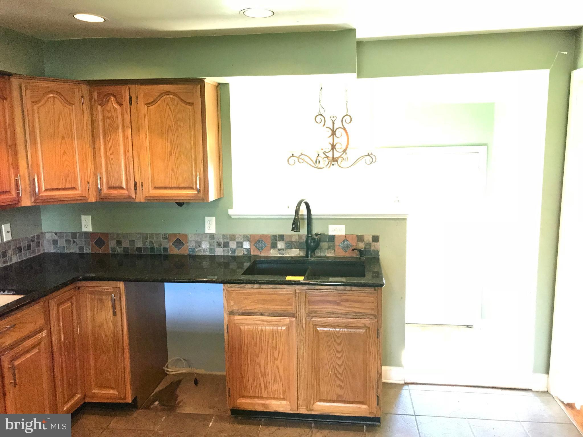 9705 Liberty Road Frederick, MD 21701 - Photo 16 of 29 Kitchen