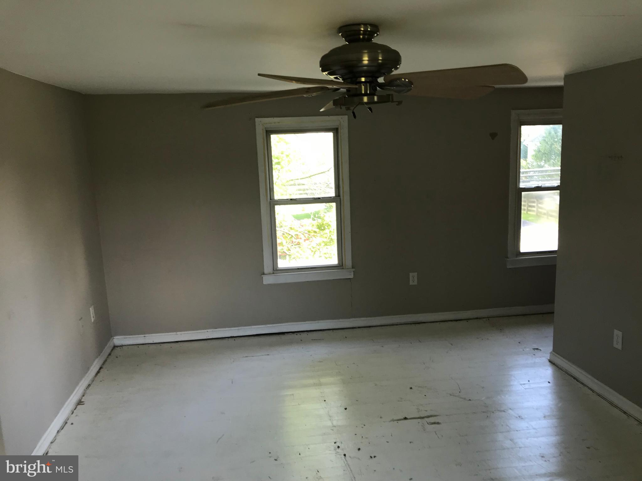 9705 Liberty Road Frederick, MD 21701 - Photo 21 of 29 Bedroom (Master)