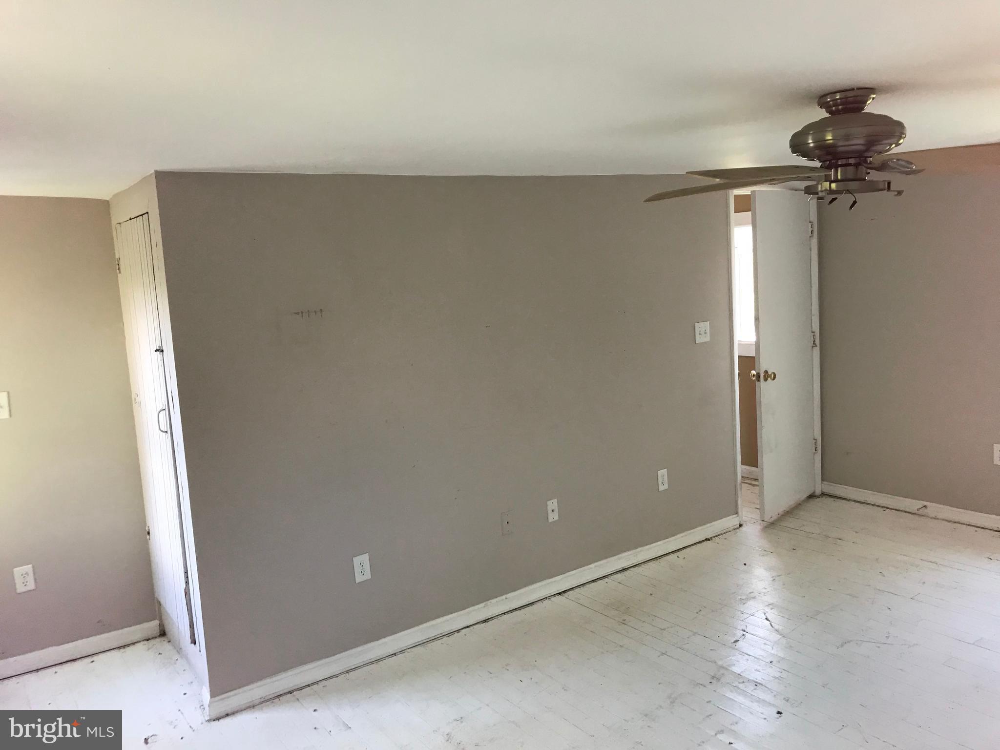 9705 Liberty Road Frederick, MD 21701 - Photo 22 of 29 Bedroom (Master)