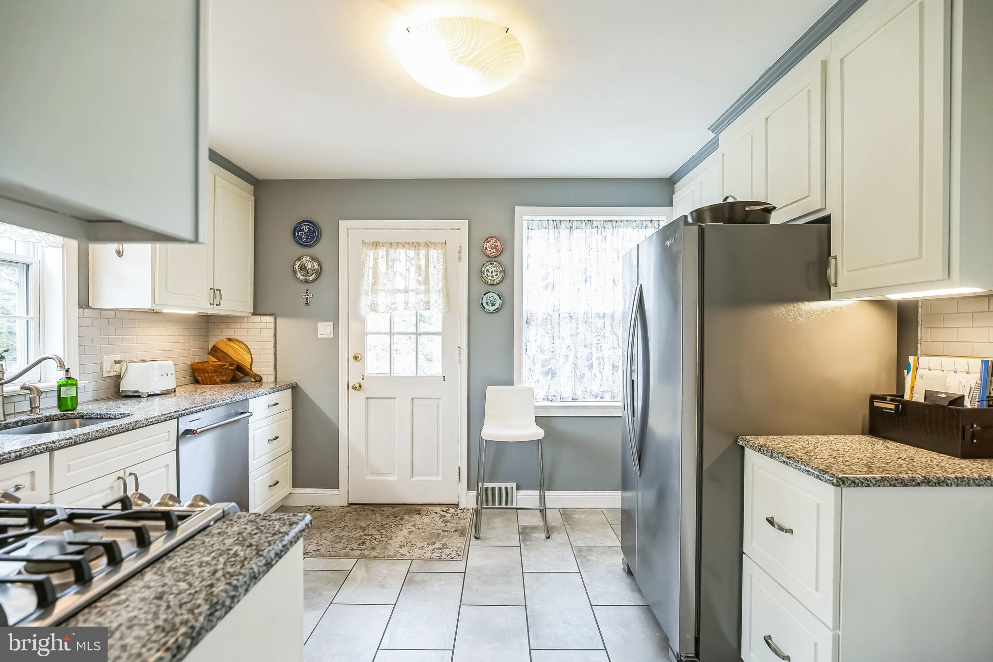 515 Lindley Road Glenside, PA 19038 - Photo 17 of 43 Kitchen