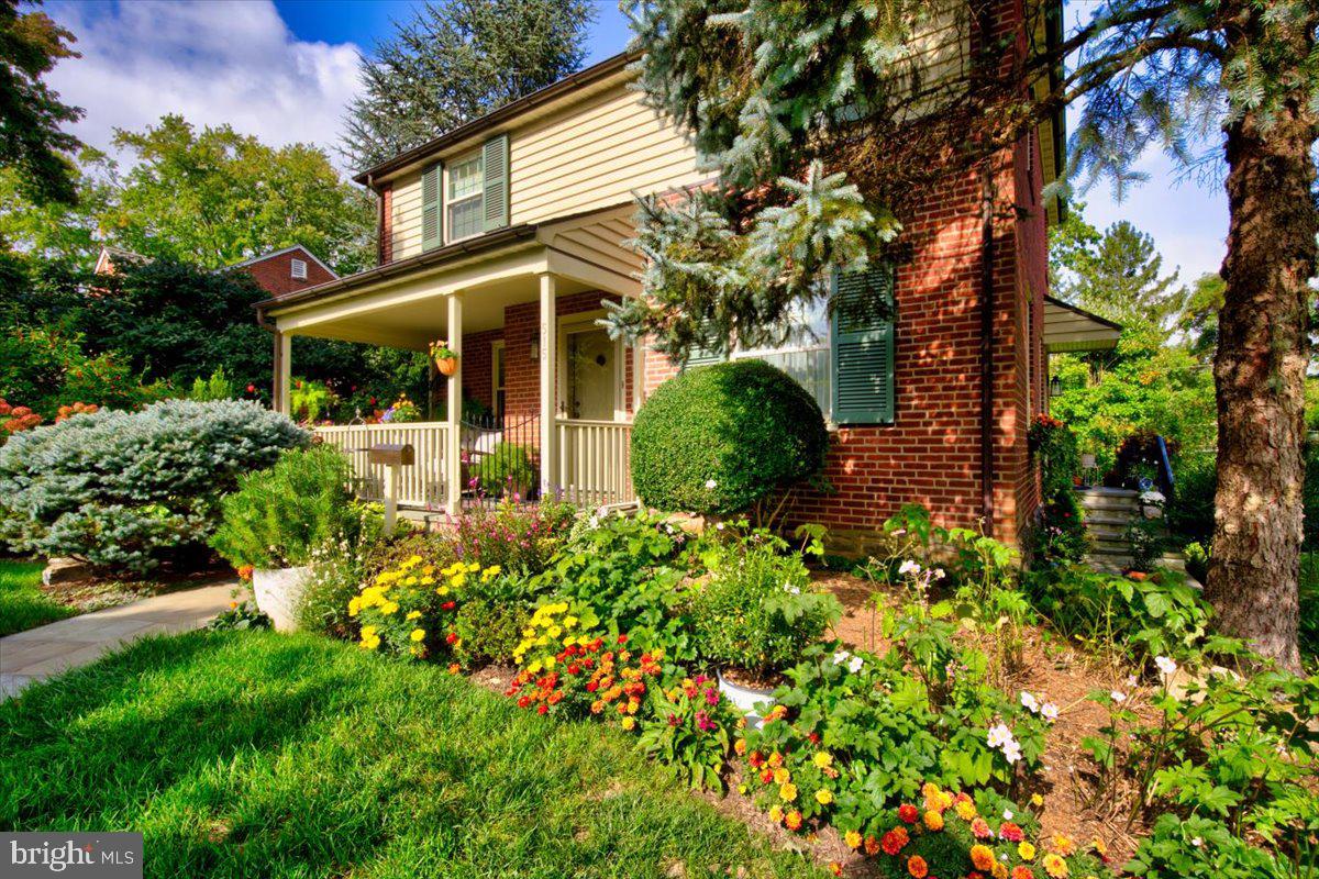 515 Lindley Road Glenside, PA 19038 - Photo 29 of 43 Exterior Side
