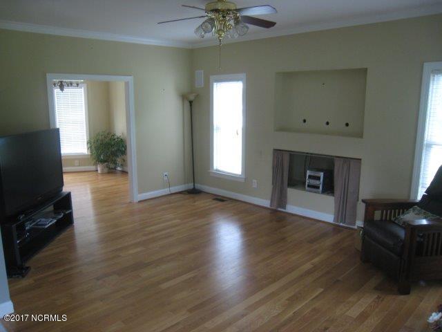 1804 Sheldon Road Bailey, NC 27807 - Photo 3 of 13 Sheldon11
