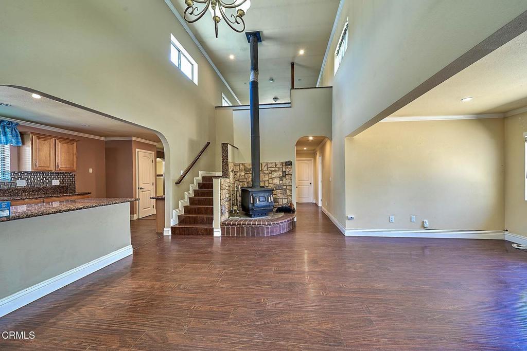 9020 Pionero Road Pinon Hills, CA 92372 - Photo 11 of 71 38
