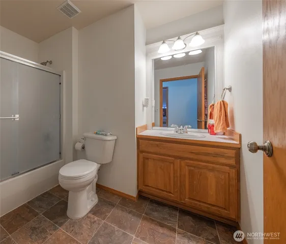 $725,000 | 30608 40th Avenue East, Graham, WA 98338