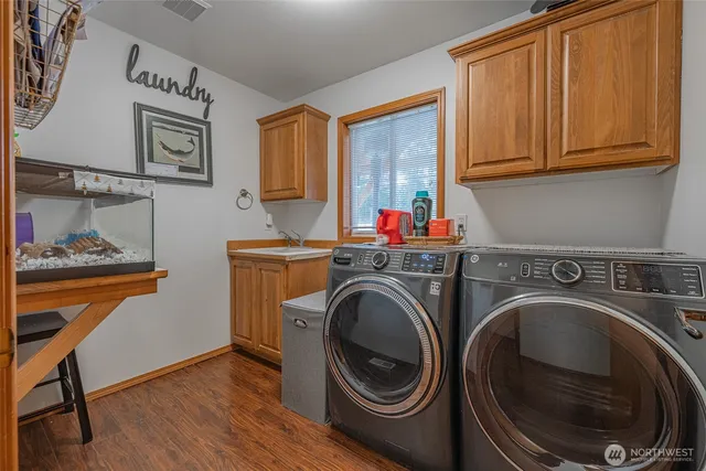 $725,000 | 30608 40th Avenue East, Graham, WA 98338