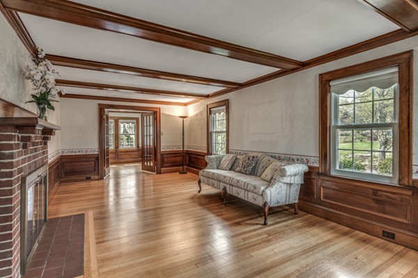 266 Lawrence Road Medford, MA 02155 - Photo 8 of 30 Gallery Image 8