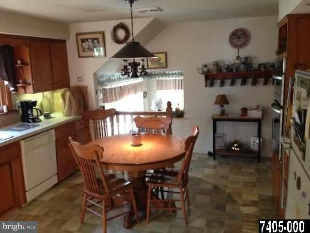 5612 Midhill Road Spring Grove, PA 17362 - Photo 8 of 22