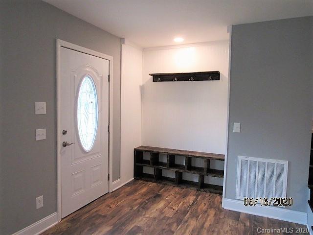 1671 Travis Road Conover, NC 28613 - Photo 11 of 23 Gallery Image 11