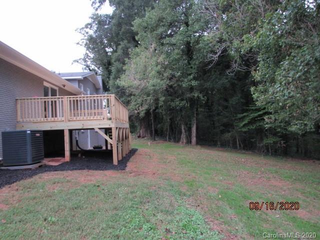 1671 Travis Road Conover, NC 28613 - Photo 4 of 23 Gallery Image 4