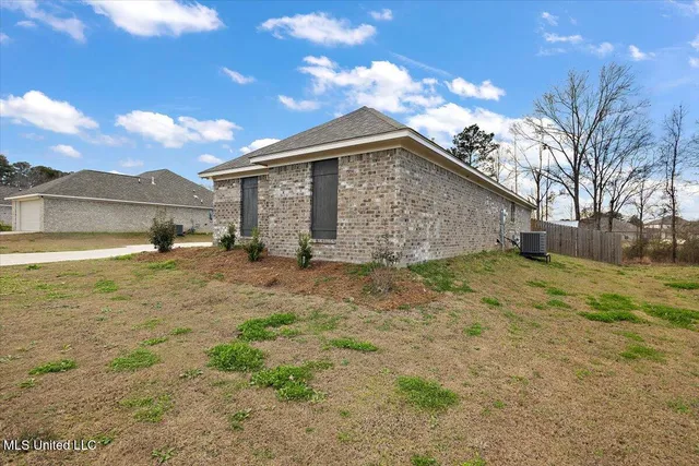 $286,900 | 109 Brunswick Cove, Unit 109, Canton, MS 39046