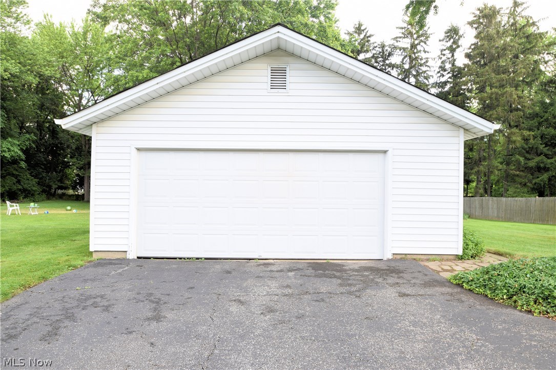 26300 Butternut Ridge Road North Olmsted, OH 44070 - Photo 34 of 35 Gallery Image 34