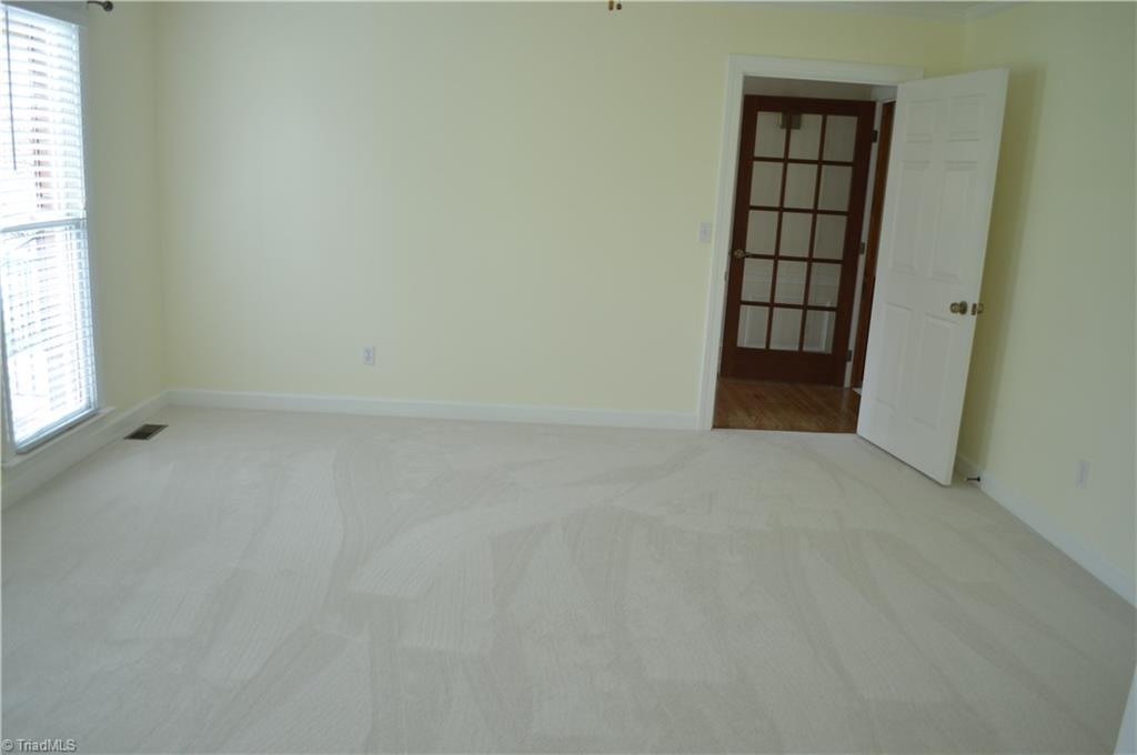 4216 Thorn Ridge Road Winston-Salem, NC 27106 - Photo 6 of 20 Gallery Image 6